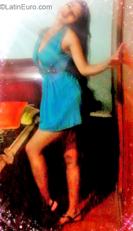 Date this sensual Colombia girl Mirliey from Medellin CO17064