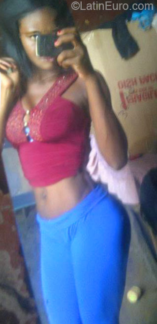 Date this young Dominican Republic girl Carla from Santo Domingo DO21690