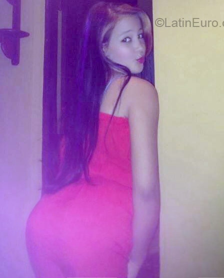 Date this cute Dominican Republic girl Marlyn from Santo Domingo DO21721