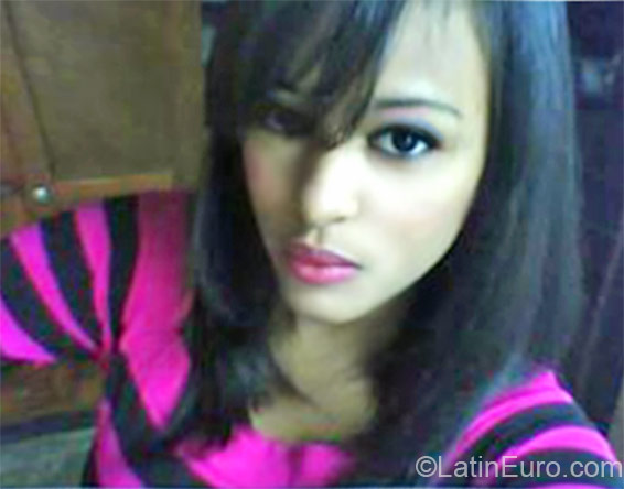 Date this stunning Dominican Republic girl Mabelen from Santiago DO21767