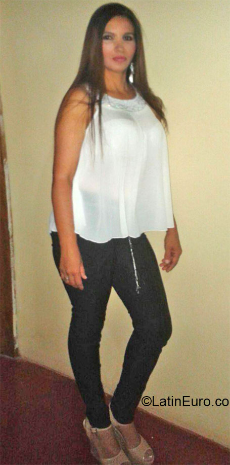 Date this delightful Colombia girl Adriana from Ibague CO17200