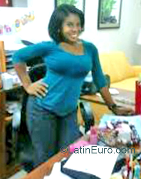 Date this delightful Dominican Republic girl Sarah from Santo Domingo DO22050