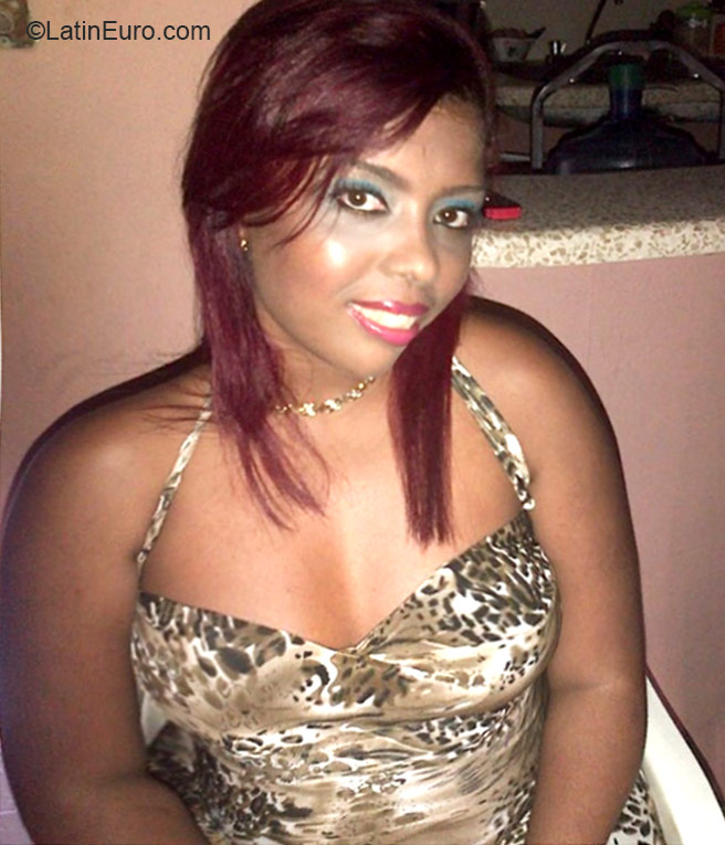 Date this exotic Dominican Republic girl Arianny from Santo Domingo DO22147