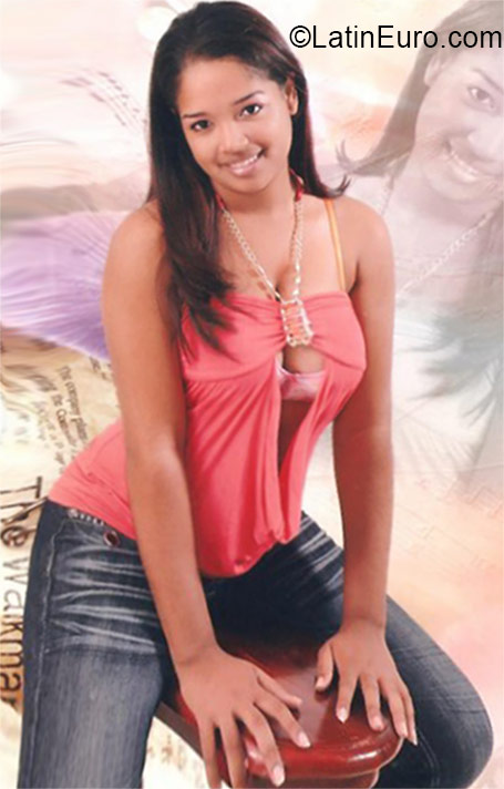 Date this exotic Dominican Republic girl Gisslle from Hato Mayor DO22164