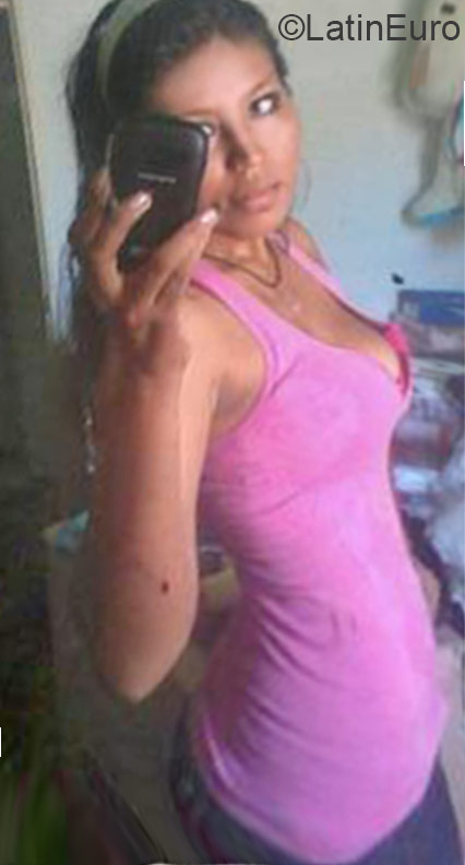 Date this lovely Venezuela girl Angela from Maturin VE508
