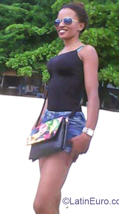 Date this hot Dominican Republic girl Darleny from Santo Domingo DO22492