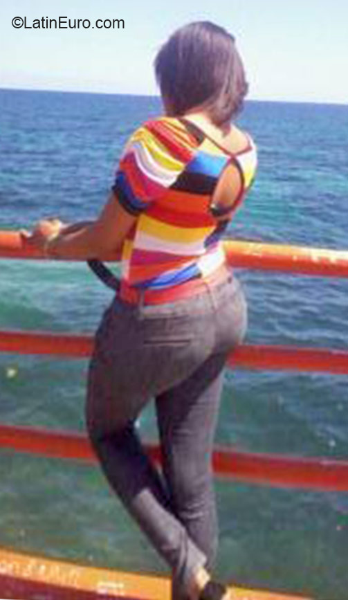 Date this funny Dominican Republic girl Bomban from Santo Domingo DO22558