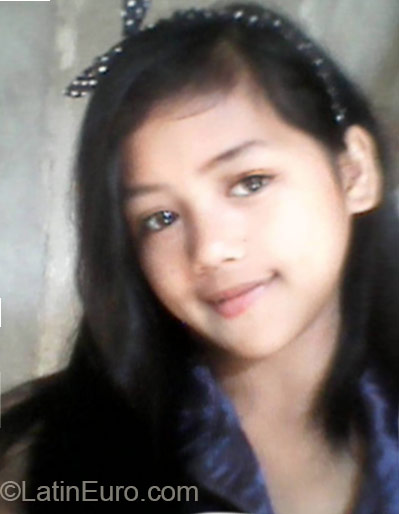 Date this pretty Philippines girl Preciouis from Lucena City PH800