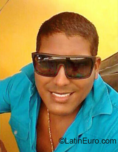 Date this delightful Colombia man Agustin from Cartagena CO17754