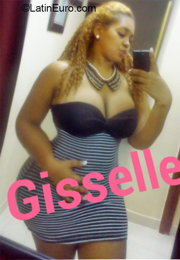 Date this athletic Dominican Republic girl Gisselle from Santo Domingo DO22748