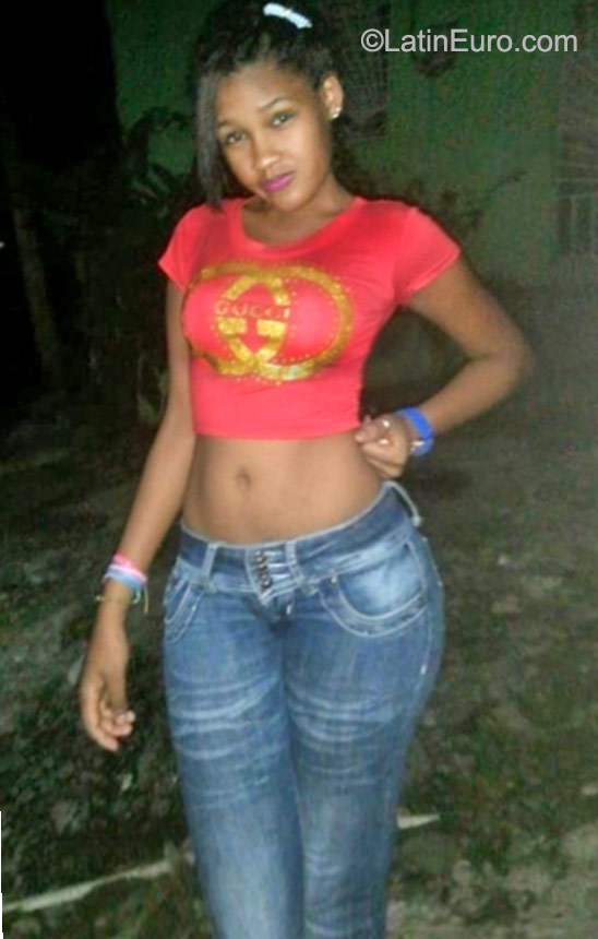 Date this funny Dominican Republic girl Jasiel from Santo Domingo DO22823