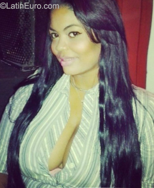 Date this attractive Dominican Republic girl Ivelisse from Santo Domingo DO22850