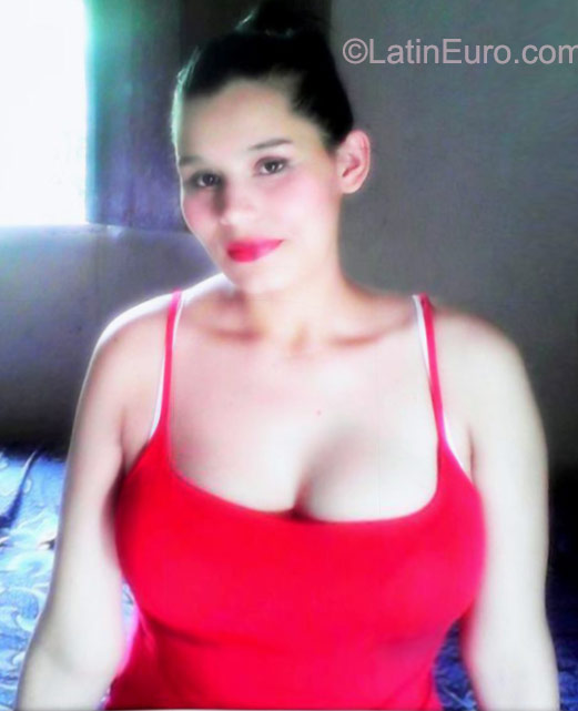 Date this gorgeous Honduras girl Besy from Comayagua HN1615