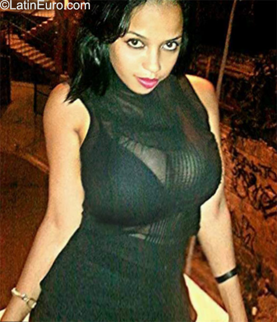 Date this voluptuous Dominican Republic girl Mabel from Santiago DO23029
