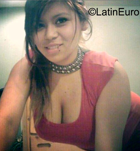 Date this fun Dominican Republic girl Naty from Santiago DO23076