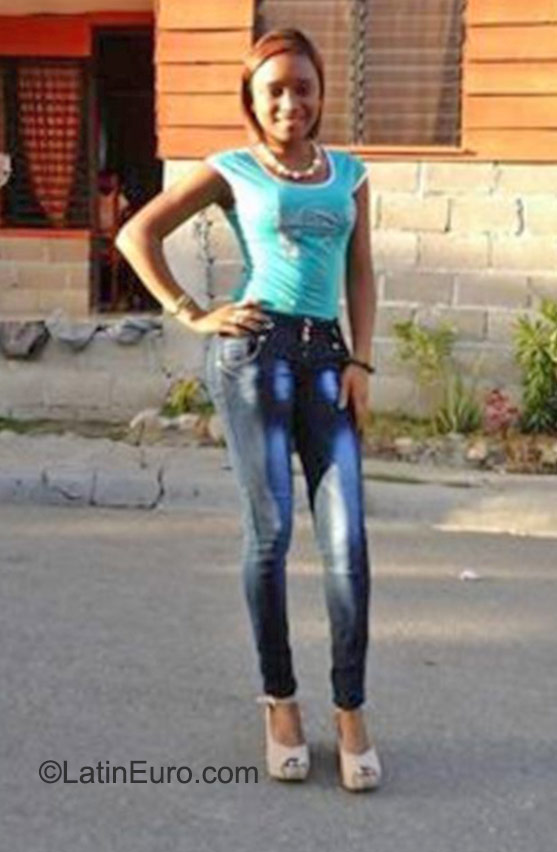 Date this lovely Dominican Republic girl Indira from Puerto Plata DO23127