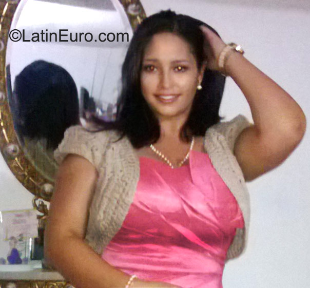 Date this tall Mexico girl Asul from Saltillo MX1451
