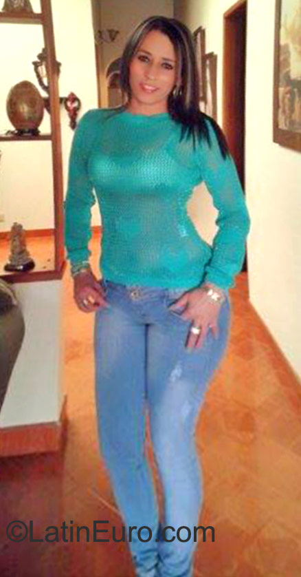 Date this passionate Colombia girl Luz from Medellin CO17984