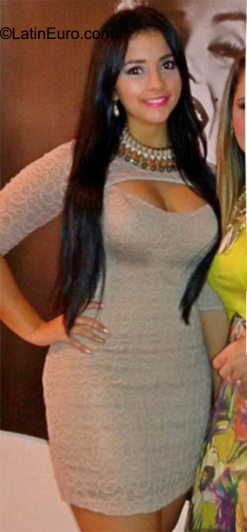 Date this tall Colombia girl Jessica from Barranquilla CO18014