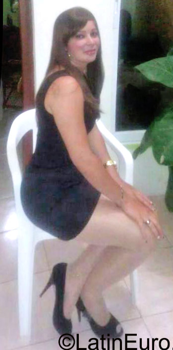 Date this stunning Dominican Republic girl Aliza from La Vega DO26241