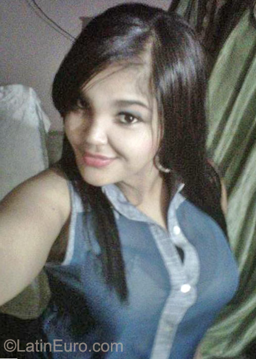Date this hot Dominican Republic girl  from Santiago DO23614