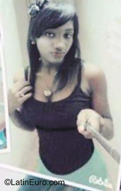 Date this fun Dominican Republic girl Staicy from Santiago DO23631