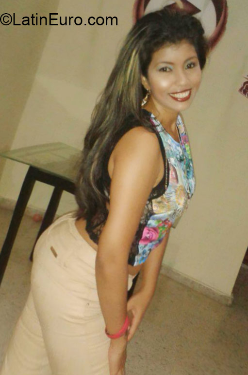 Date this fun Colombia girl Kelly from Barranquilla CO18247