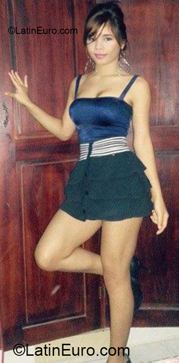 Date this young Dominican Republic girl Nathy from Santiago DO23831