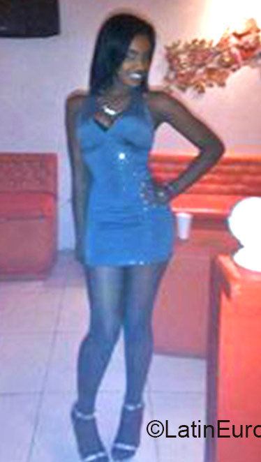 Date this beautiful Dominican Republic girl Suleiny from san cristobal DO23973