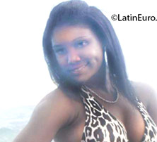 Date this hot Dominican Republic girl Yazmin from Santo Domingo DO24655
