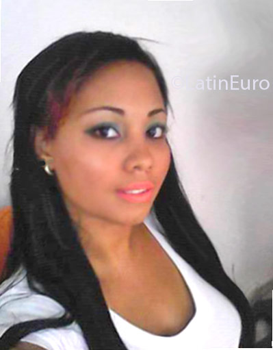 Date this cute Dominican Republic girl Lily from Santo Domingo DO24668
