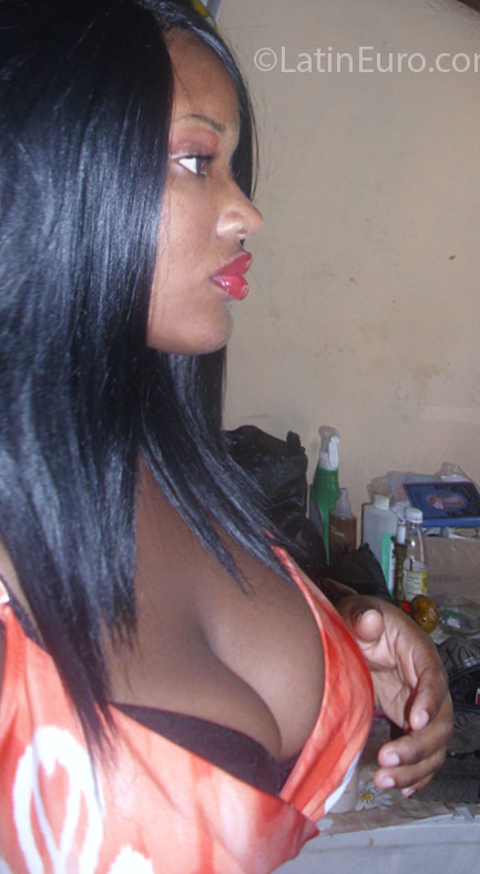 Date this passionate Jamaica girl Tina from Kingston JM2249