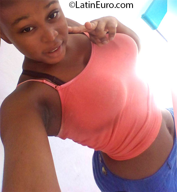 Date this delightful Jamaica girl Paige from montego bay JM2259