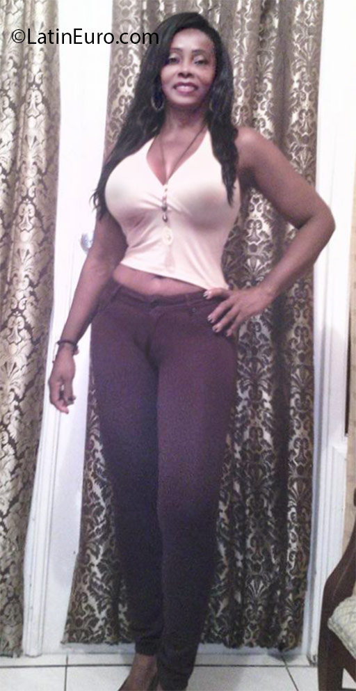Date this georgeous Colombia girl Durling from Cali CO18723