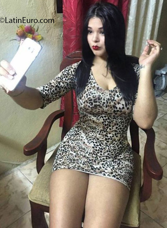 Date this georgeous Dominican Republic girl Francisca from Santo Domingo DO25125