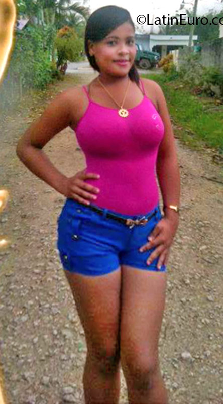 Date this delightful Dominican Republic girl Heidy from Santiago DO25157