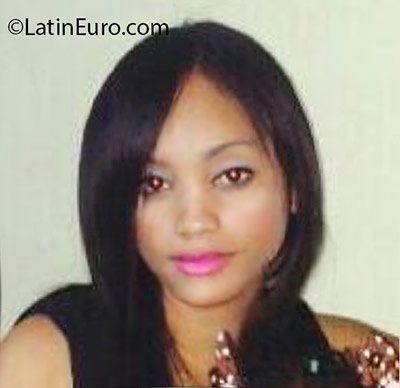 Date this good-looking Dominican Republic girl Jasmil from San Pedro De Macoris DO25190