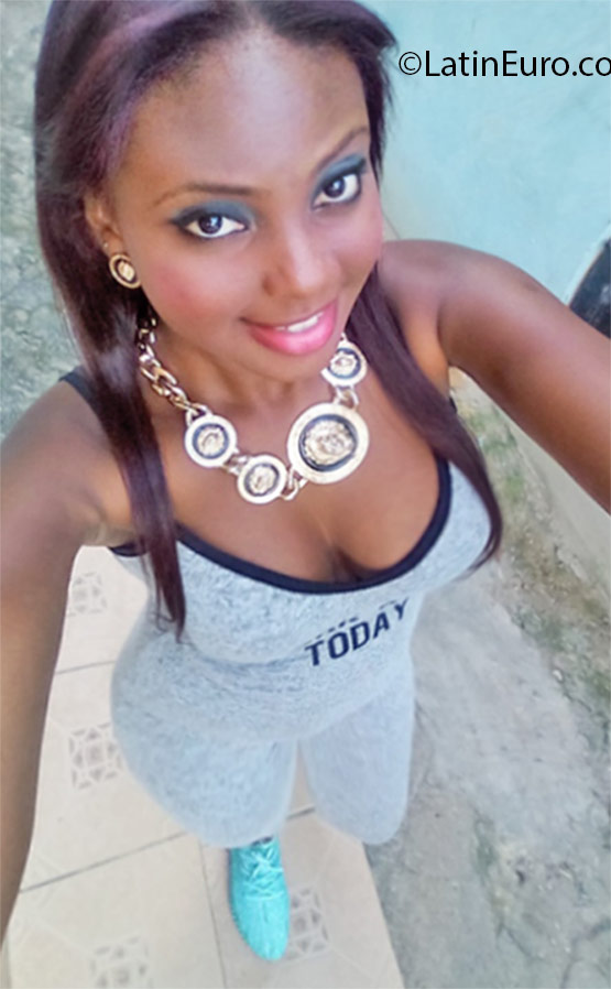 Date this charming Dominican Republic girl Marlene from Santo Domingo DO25411