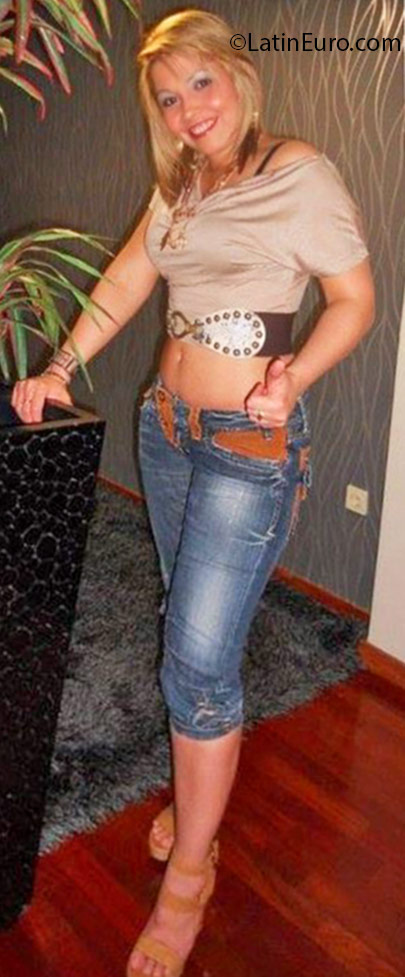 Date this delightful Brazil girl Nilma from Recife BR9638