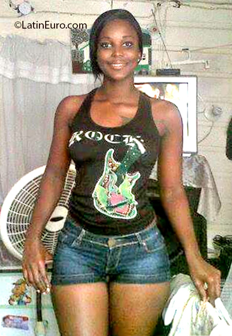 Date this exotic Jamaica girl Nordi from Kingston JM2304