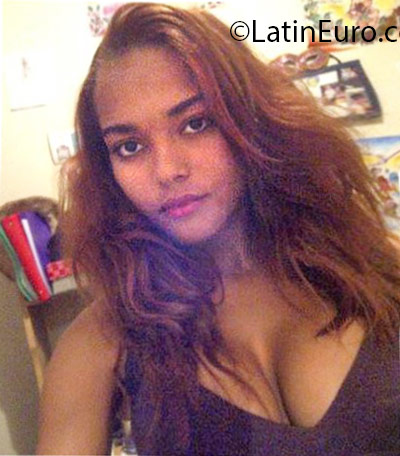 Date this exotic Dominican Republic girl Rose from Santo Domingo DO25666
