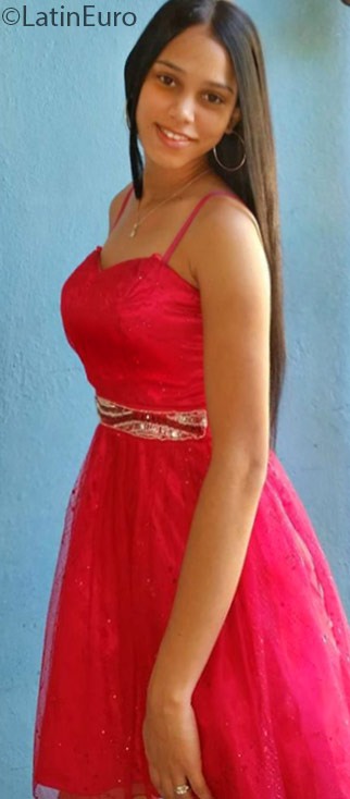 Date this young Dominican Republic girl Irene from Santiago DO25703