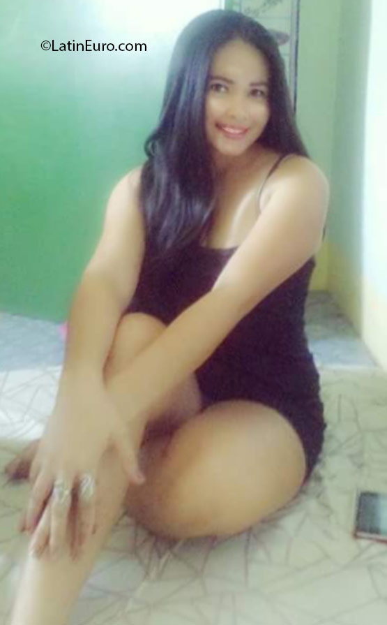 Date this hot Philippines girl Chery from Davao City PH901