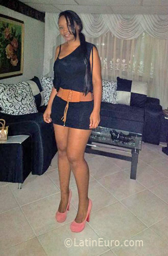 Date this funny Colombia girl Sara from Medellin CO19004