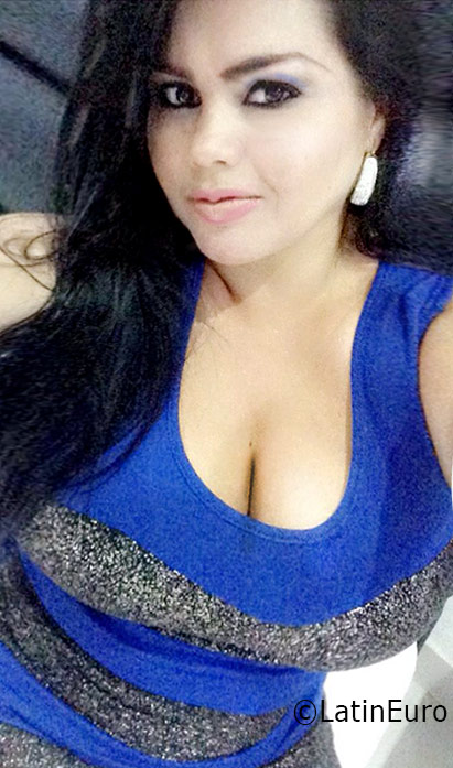 Date this hot Colombia girl Paula from Cucuta CO19041