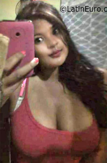 Date this lovely Colombia girl Ledy from Palmira CO19088