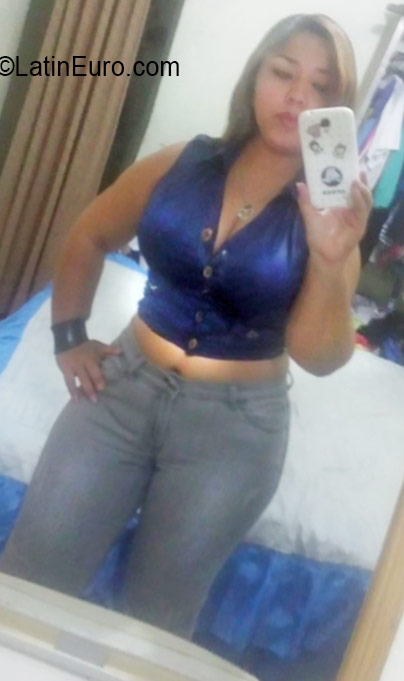 Date this young Dominican Republic girl Solany from Santo Domingo DO26159