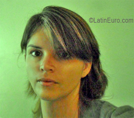 Date this good-looking Brazil girl Alessandra from Ituiutaba BR9732