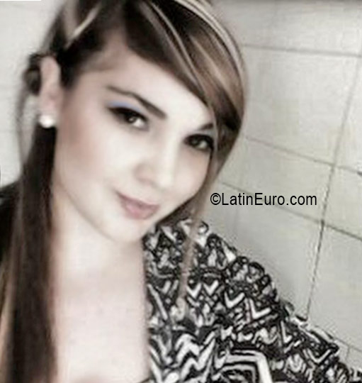 Date this delightful Colombia girl Lina from Medellin CO19364