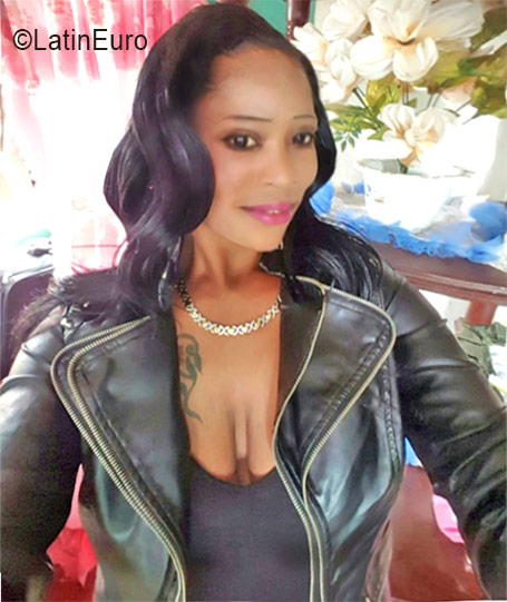 Date this funny Jamaica girl Alicia from Kingston JM2345